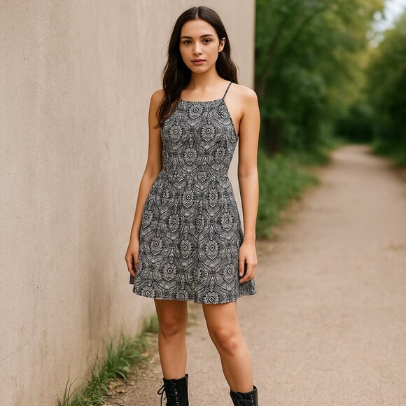 Abercrombie & Fitch Y2K Black & White Floral Mini Dress Strappy Fit & Flare - Picture 1 of 12